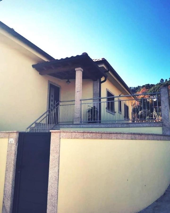Casa Dos Henriques Geres By Geres Casas Villa Luaran gambar