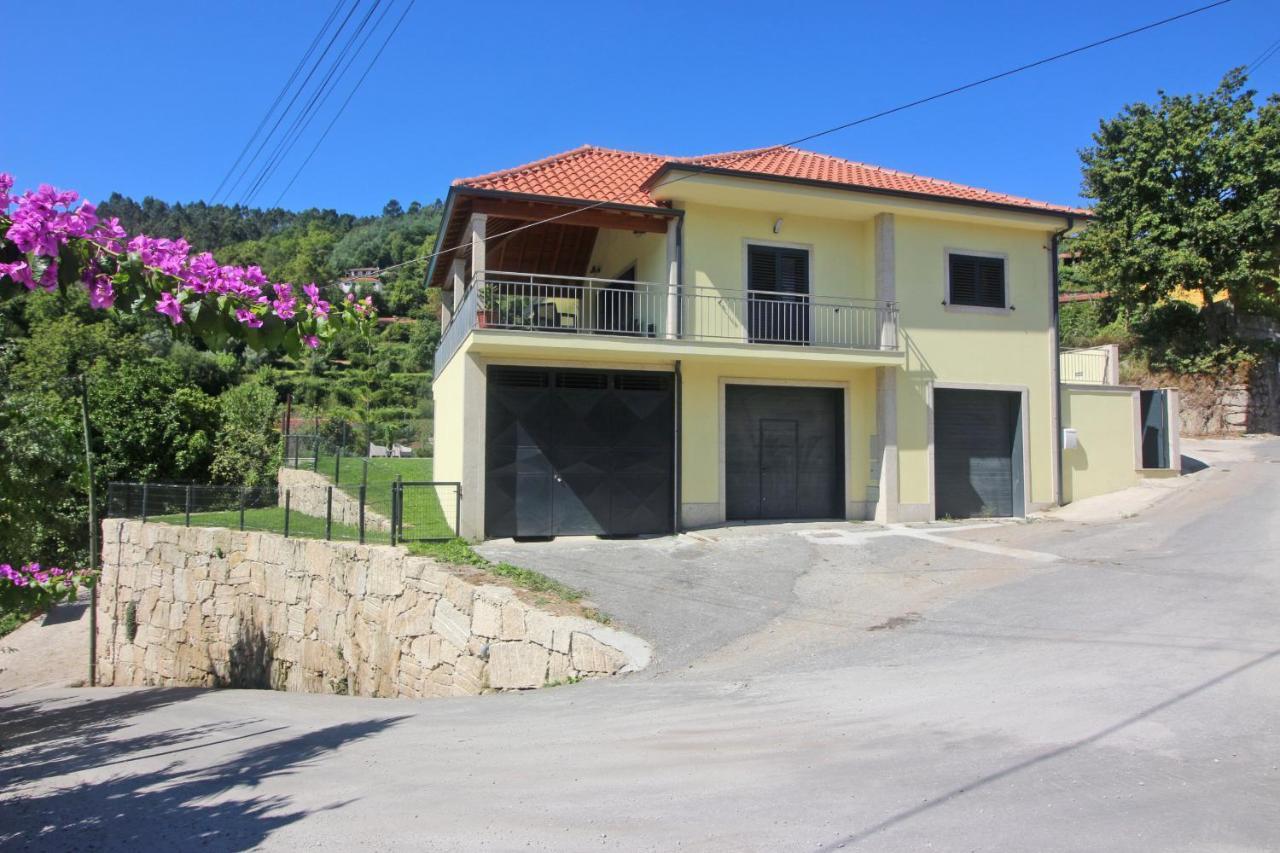 Casa Dos Henriques Geres By Geres Casas Villa Luaran gambar